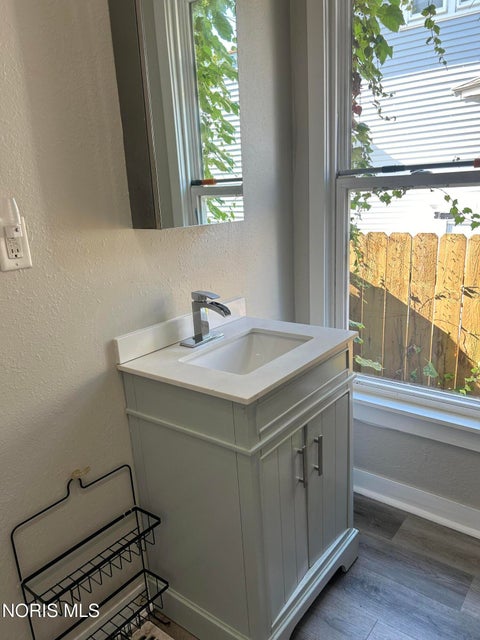 Tiny photo for 4112 Lewis Avenue, Toledo, OH 43612 (MLS # 10013439)