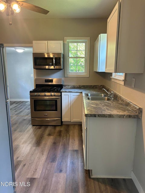 Tiny photo for 4112 Lewis Avenue, Toledo, OH 43612 (MLS # 10013439)