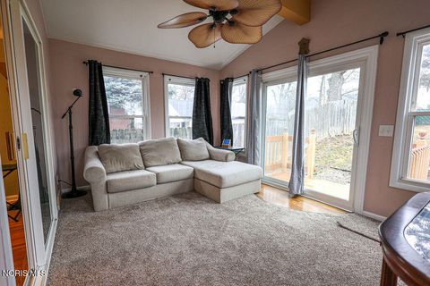 Tiny photo for 2477 Eastmoreland Drive, Oregon, OH 43616 (MLS # 10004718)