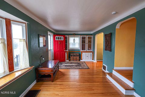 Tiny photo for 2477 Eastmoreland Drive, Oregon, OH 43616 (MLS # 10004718)