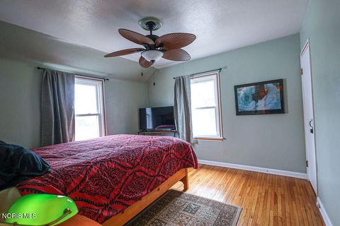 Tiny photo for 2477 Eastmoreland Drive, Oregon, OH 43616 (MLS # 10004718)