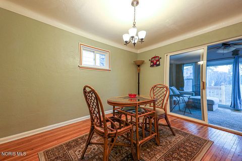 Tiny photo for 2477 Eastmoreland Drive, Oregon, OH 43616 (MLS # 10004718)