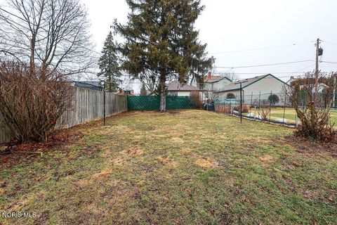 Tiny photo for 2477 Eastmoreland Drive, Oregon, OH 43616 (MLS # 10004718)