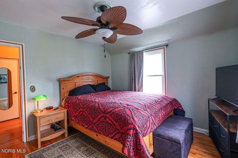 Tiny photo for 2477 Eastmoreland Drive, Oregon, OH 43616 (MLS # 10004718)