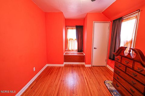 Tiny photo for 2477 Eastmoreland Drive, Oregon, OH 43616 (MLS # 10004718)