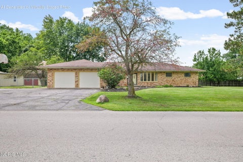 Photo of 1614 Williams Street, Findlay, OH 45840 (MLS # 10012050)