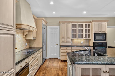 Tiny photo for 15 Stableside Road, Ottawa Hills, OH 43615 (MLS # 10014489)