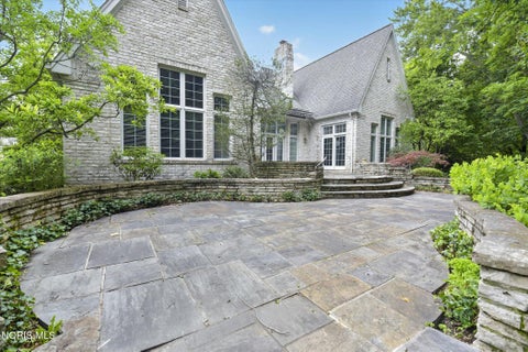 Tiny photo for 15 Stableside Road, Ottawa Hills, OH 43615 (MLS # 10014489)