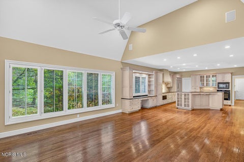 Tiny photo for 15 Stableside Road, Ottawa Hills, OH 43615 (MLS # 10014489)