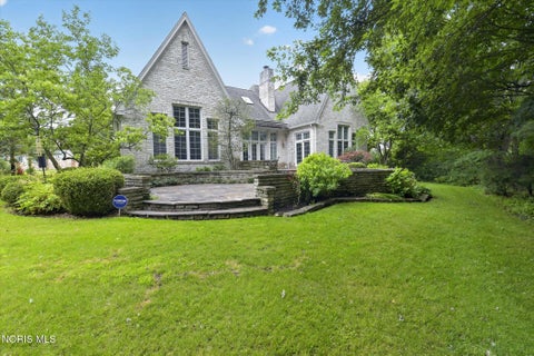 Tiny photo for 15 Stableside Road, Ottawa Hills, OH 43615 (MLS # 10014489)