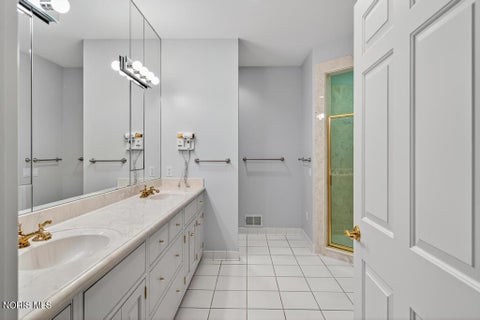 Tiny photo for 15 Stableside Road, Ottawa Hills, OH 43615 (MLS # 10014489)