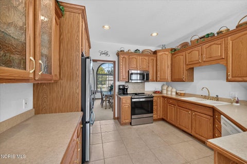 Tiny photo for 9347 Teresa Trail, Sylvania, OH 43560 (MLS # 10012707)
