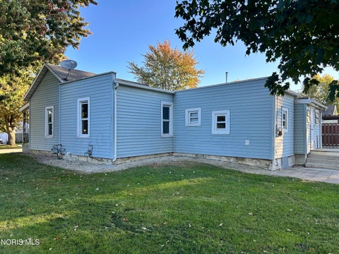 Tiny photo for 523 W North Street, Fostoria, OH 44830 (MLS # 10014463)