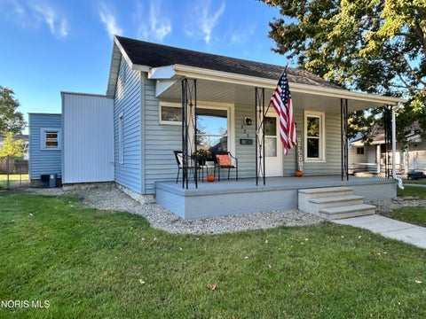 Tiny photo for 523 W North Street, Fostoria, OH 44830 (MLS # 10014463)
