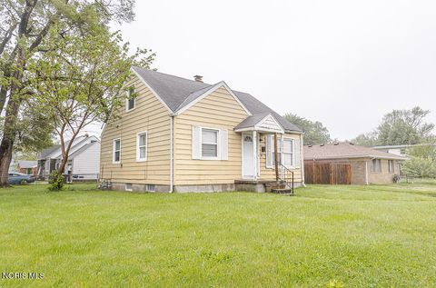 Tiny photo for 1318 E Manhattan Boulevard, Toledo, OH 43608 (MLS # 10008206)