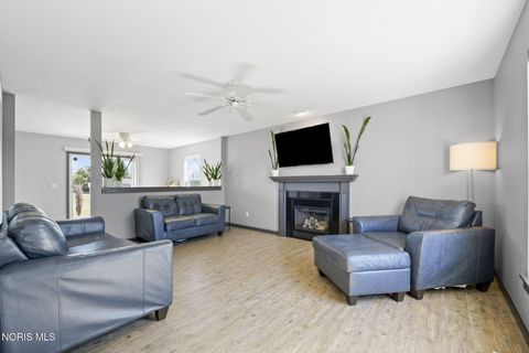 Tiny photo for 7605 Waterpoint Court, Holland, OH 43528 (MLS # 10005077)