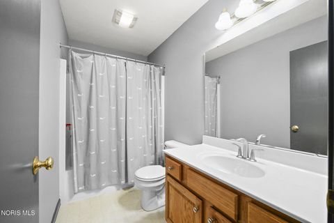 Tiny photo for 7605 Waterpoint Court, Holland, OH 43528 (MLS # 10005077)