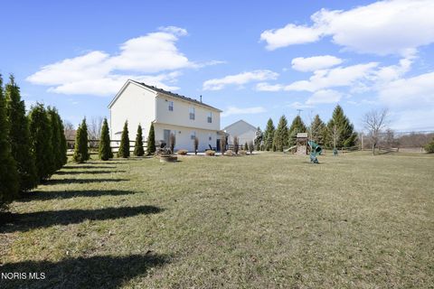 Tiny photo for 7605 Waterpoint Court, Holland, OH 43528 (MLS # 10005077)