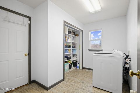 Tiny photo for 7605 Waterpoint Court, Holland, OH 43528 (MLS # 10005077)