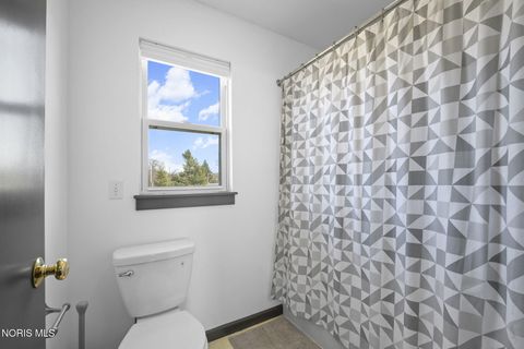 Tiny photo for 7605 Waterpoint Court, Holland, OH 43528 (MLS # 10005077)