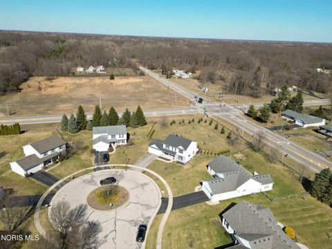 Tiny photo for 7605 Waterpoint Court, Holland, OH 43528 (MLS # 10005077)