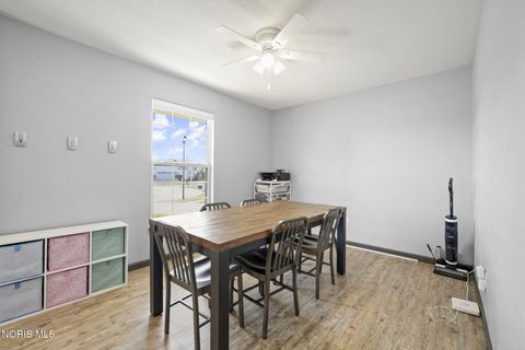 Tiny photo for 7605 Waterpoint Court, Holland, OH 43528 (MLS # 10005077)