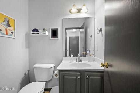 Tiny photo for 7605 Waterpoint Court, Holland, OH 43528 (MLS # 10005077)