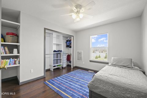 Tiny photo for 7605 Waterpoint Court, Holland, OH 43528 (MLS # 10005077)