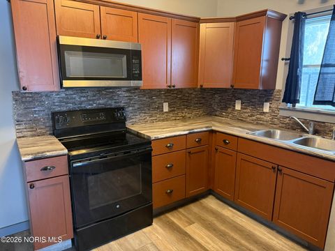 Tiny photo for 823 Nicholas Street, Defiance, OH 43512 (MLS # 10003104)