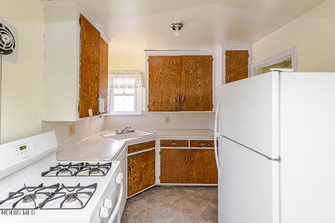 Tiny photo for 3108 Ravenwood Blvd BLVD, Toledo, OH 43614 (MLS # 10012451)