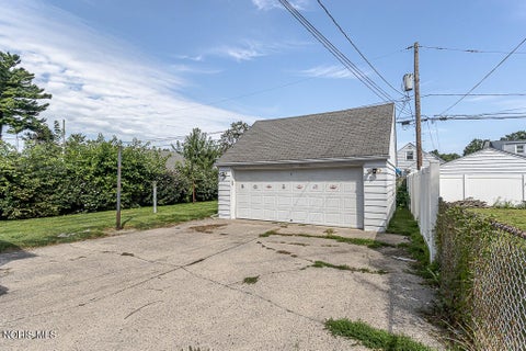 Tiny photo for 3108 Ravenwood Blvd BLVD, Toledo, OH 43614 (MLS # 10012451)