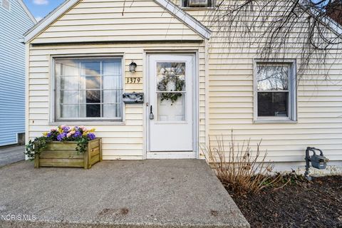 Tiny photo for 1379 Glenview Road, Toledo, OH 43614 (MLS # 10005000)