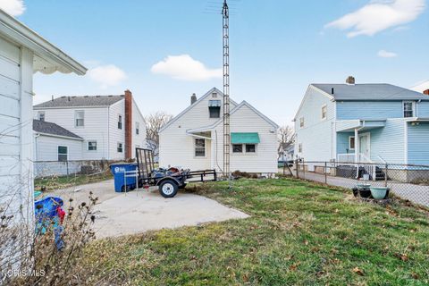 Tiny photo for 1379 Glenview Road, Toledo, OH 43614 (MLS # 10005000)