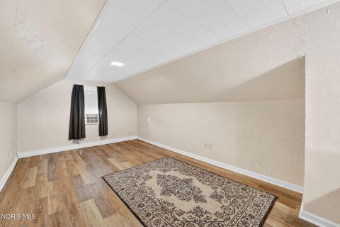 Tiny photo for 1379 Glenview Road, Toledo, OH 43614 (MLS # 10005000)