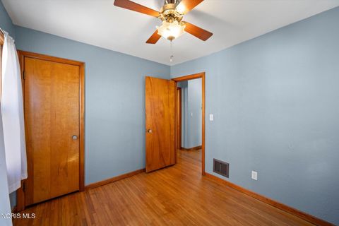 Tiny photo for 2544 Cawdor Road, Oregon, OH 43616 (MLS # 10004654)