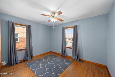 Tiny photo for 2544 Cawdor Road, Oregon, OH 43616 (MLS # 10004654)