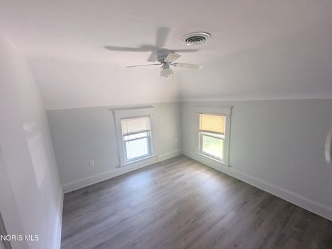 Tiny photo for 424 Utah Street, Toledo, OH 43605 (MLS # 10008838)