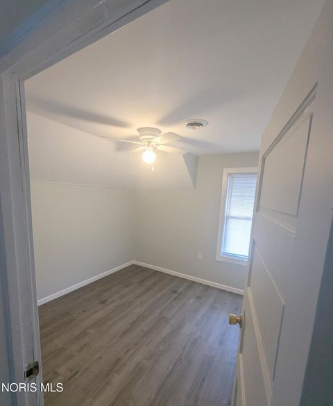 Tiny photo for 424 Utah Street, Toledo, OH 43605 (MLS # 10008838)