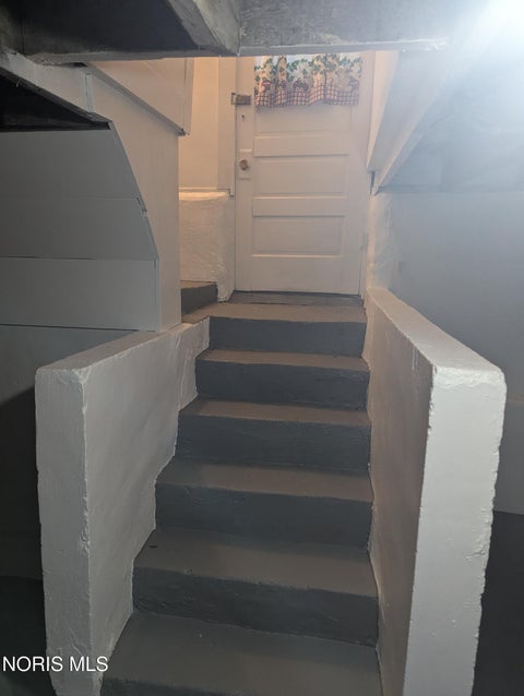 Tiny photo for 424 Utah Street, Toledo, OH 43605 (MLS # 10008838)