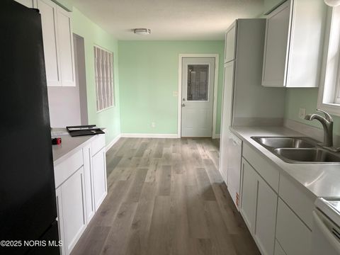 Tiny photo for 1415 Meadow Avenue, Montpelier, OH 43543 (MLS # 10002014)