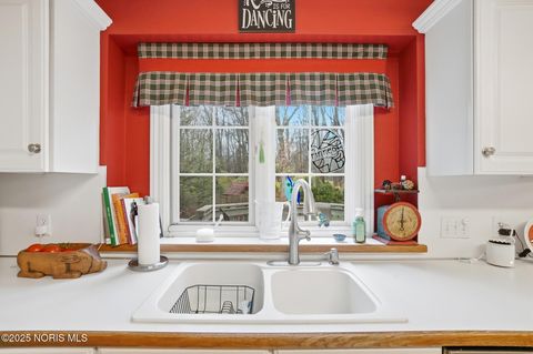 Tiny photo for 606 Forest Lake Drive, Holland, OH 43528 (MLS # 10001876)