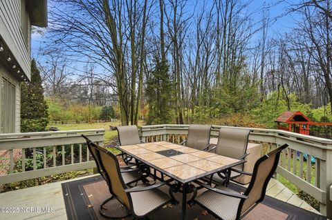 Tiny photo for 606 Forest Lake Drive, Holland, OH 43528 (MLS # 10001876)