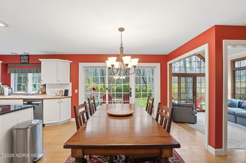 Tiny photo for 606 Forest Lake Drive, Holland, OH 43528 (MLS # 10001876)