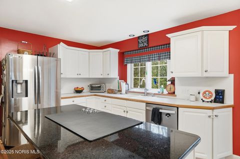 Tiny photo for 606 Forest Lake Drive, Holland, OH 43528 (MLS # 10001876)