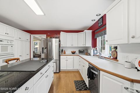 Tiny photo for 606 Forest Lake Drive, Holland, OH 43528 (MLS # 10001876)