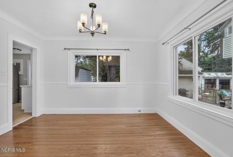 Tiny photo for 2227 Portsmouth Avenue, Toledo, OH 43613 (MLS # 10009581)