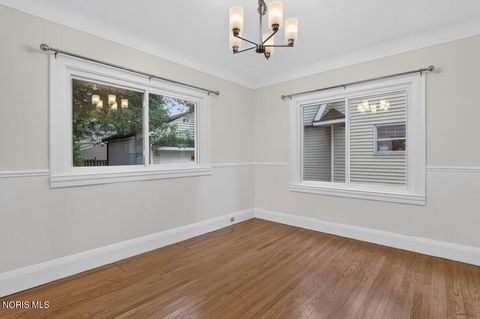 Tiny photo for 2227 Portsmouth Avenue, Toledo, OH 43613 (MLS # 10009581)