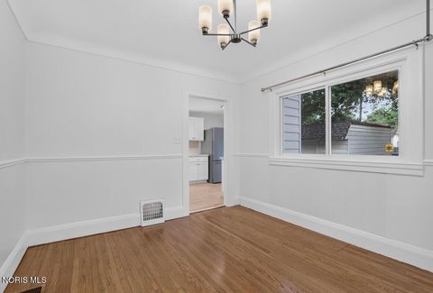 Tiny photo for 2227 Portsmouth Avenue, Toledo, OH 43613 (MLS # 10009581)