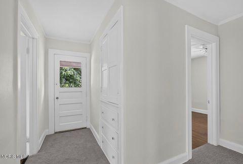 Tiny photo for 2227 Portsmouth Avenue, Toledo, OH 43613 (MLS # 10009581)