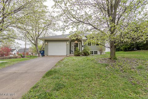 Photo of 830 Richards Road, Toledo, OH 43607 (MLS # 10006566)